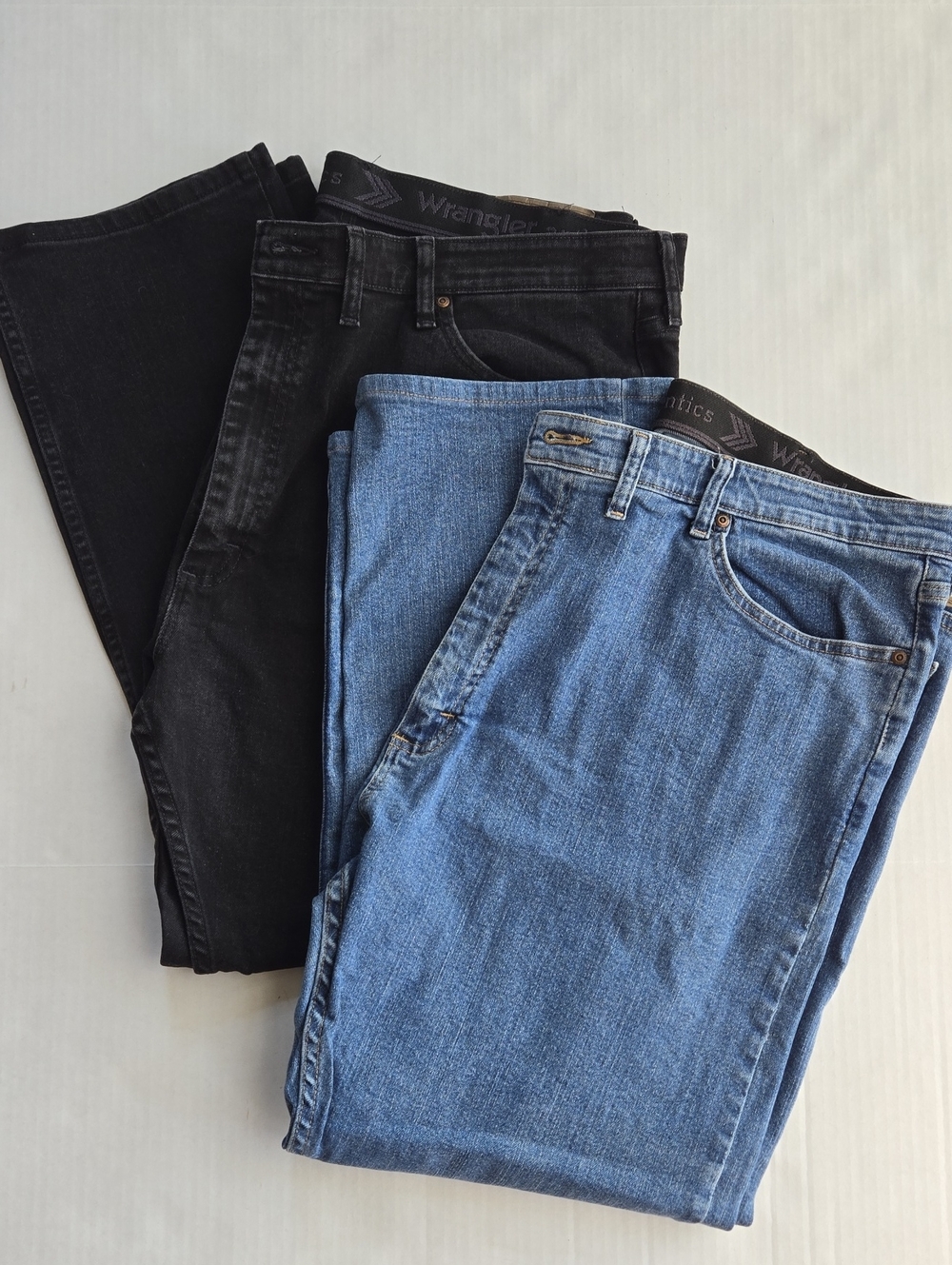 Wrangler 2 Pair Men’s Straight Leg Jeans - Blue and Black, Waist 44
